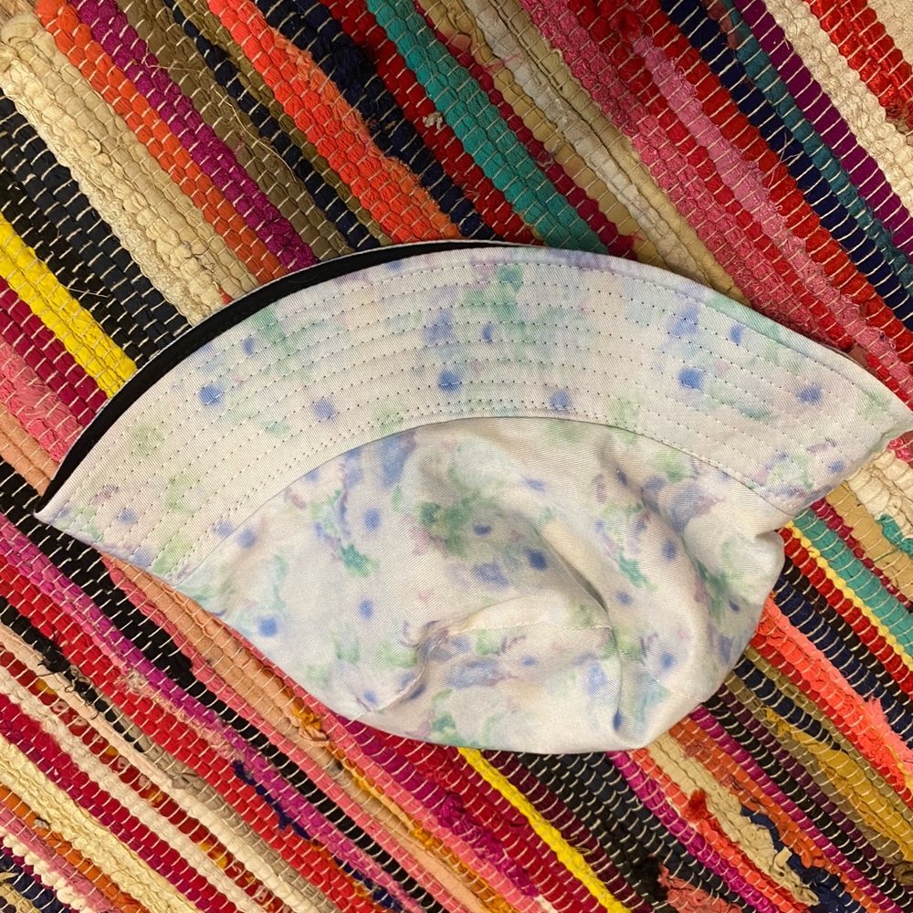 Blue tie-dye bucket hat